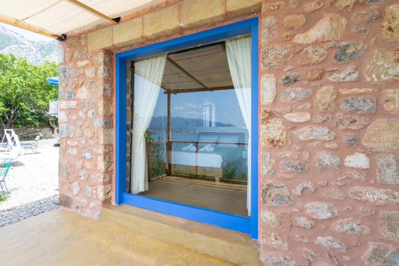 Rocksecret Edge Apartment Kalamata Bagian luar foto