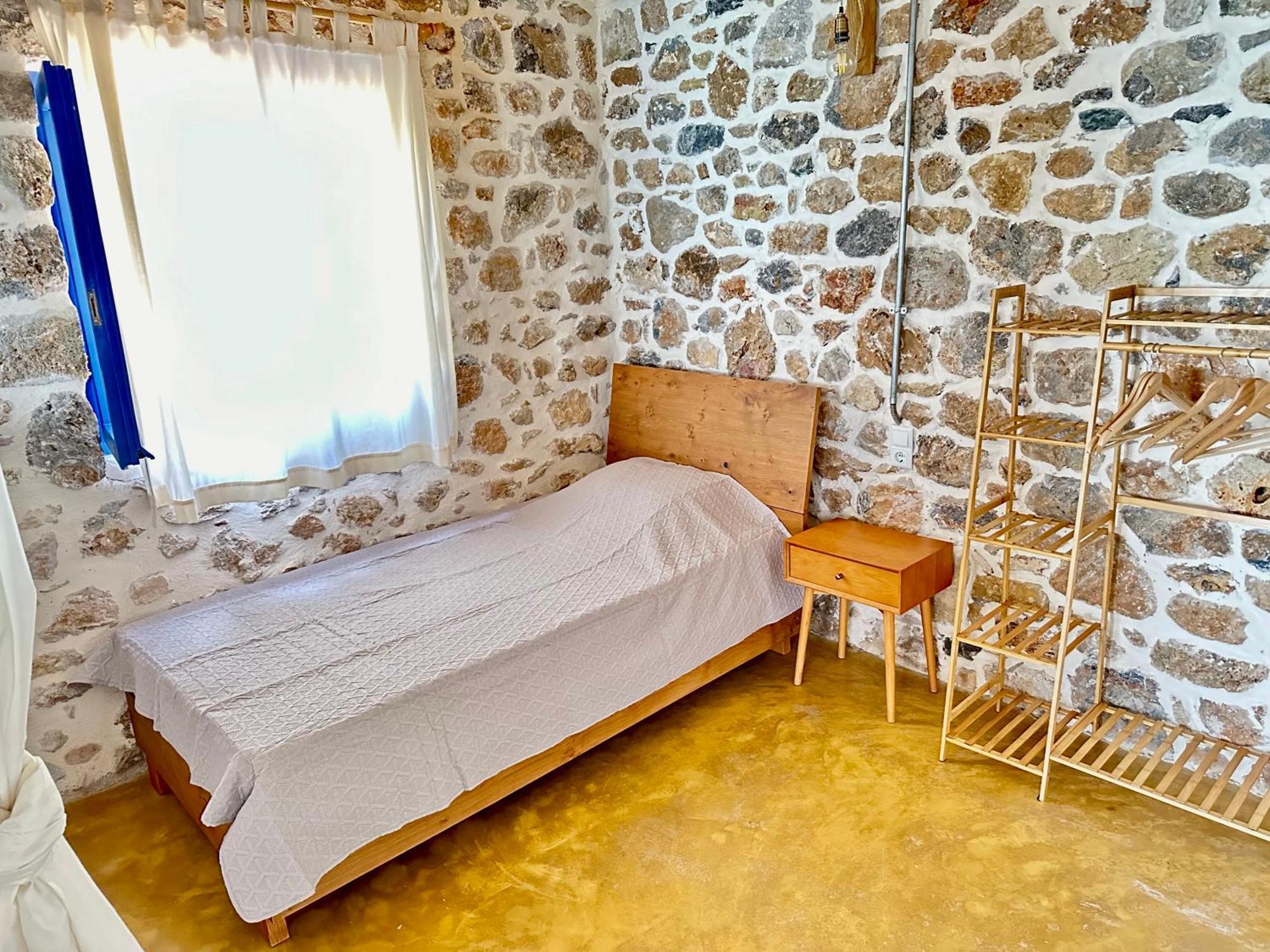 Rocksecret Edge Apartment Kalamata Bagian luar foto