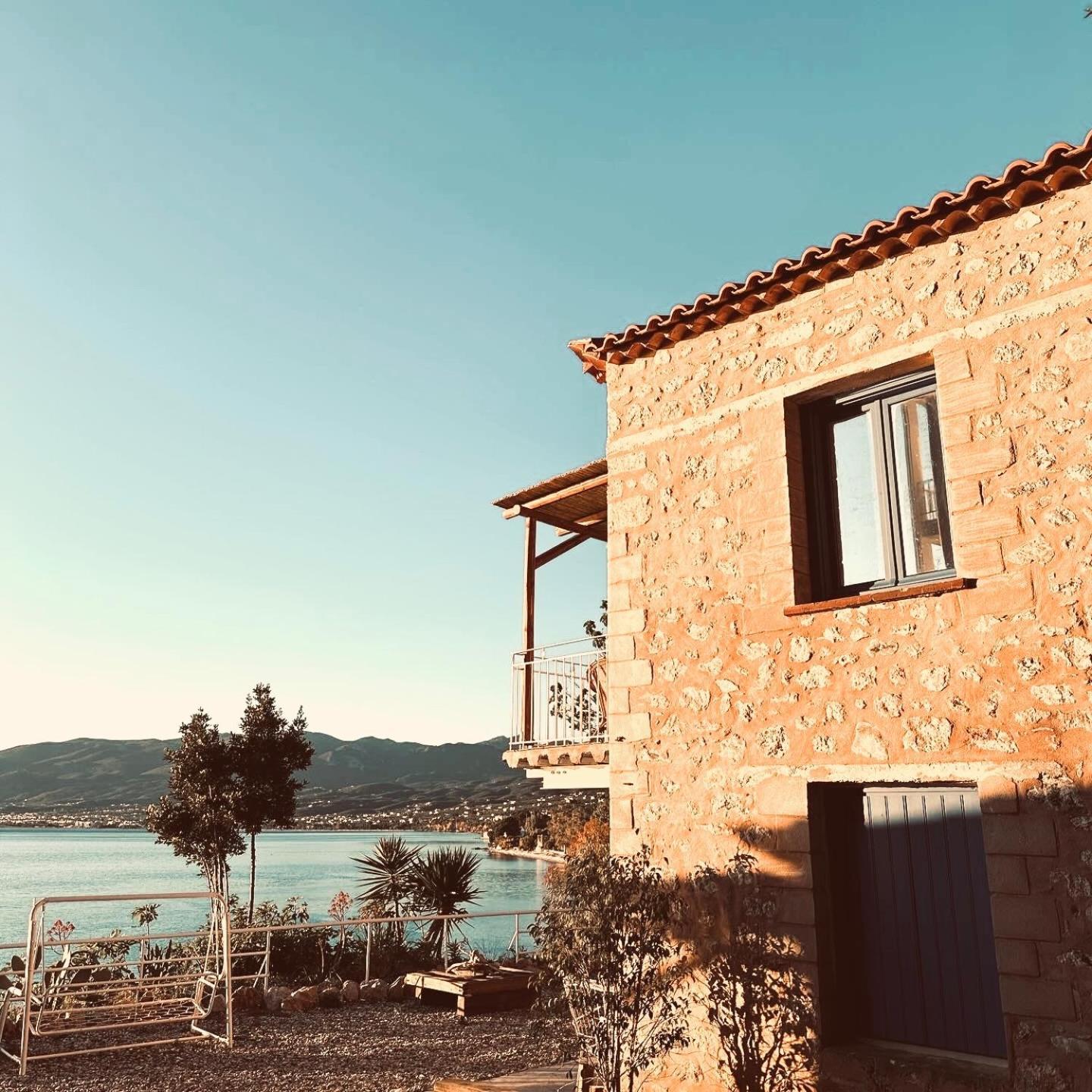 Rocksecret Edge Apartment Kalamata Bagian luar foto