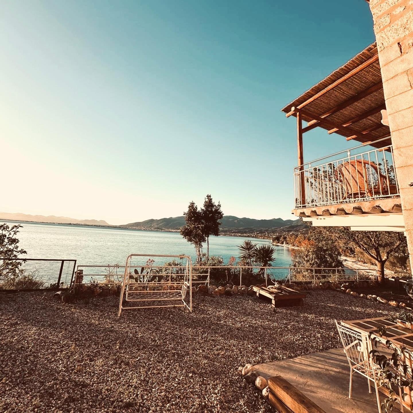 Rocksecret Edge Apartment Kalamata Bagian luar foto