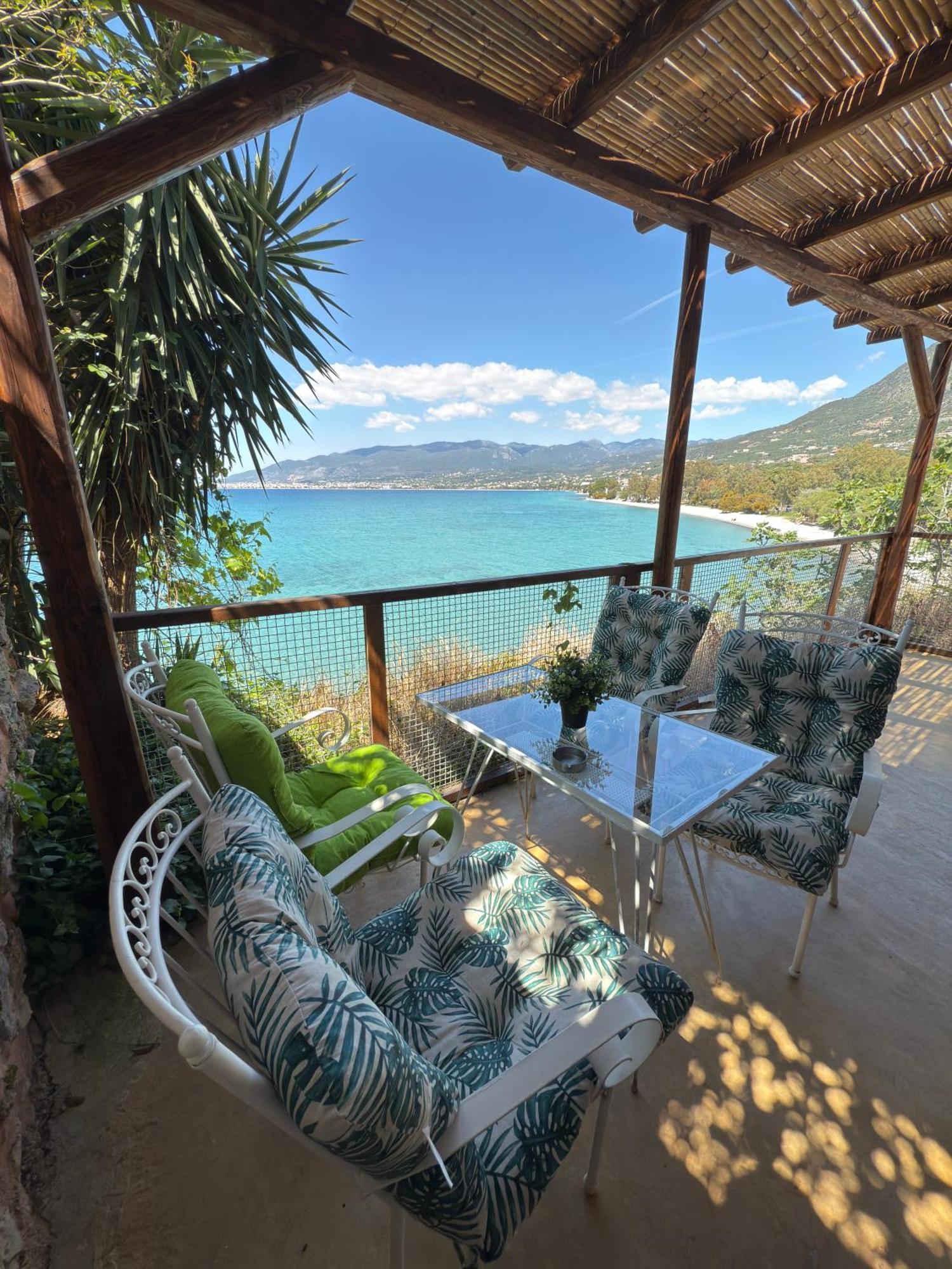 Rocksecret Edge Apartment Kalamata Bagian luar foto